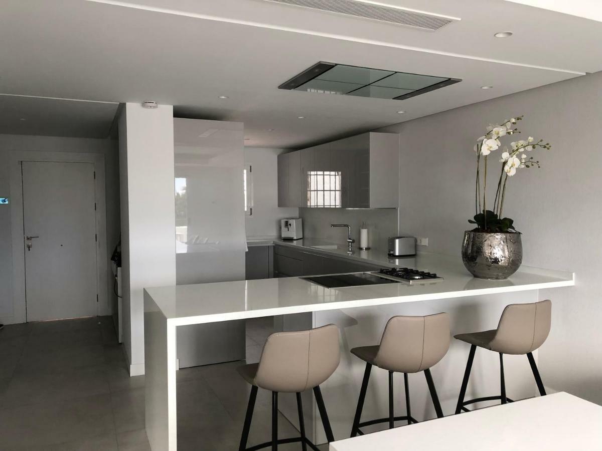 Modern Apartment Puente Romano Μαρμπέλλα Εξωτερικό φωτογραφία